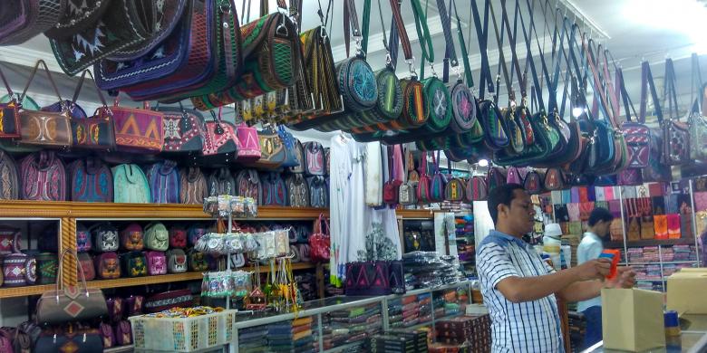 Bagasi Berbayar, "Say Good Bye to Mana Oleh-oleh?"